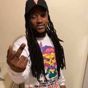 Meet your Posher, Levi